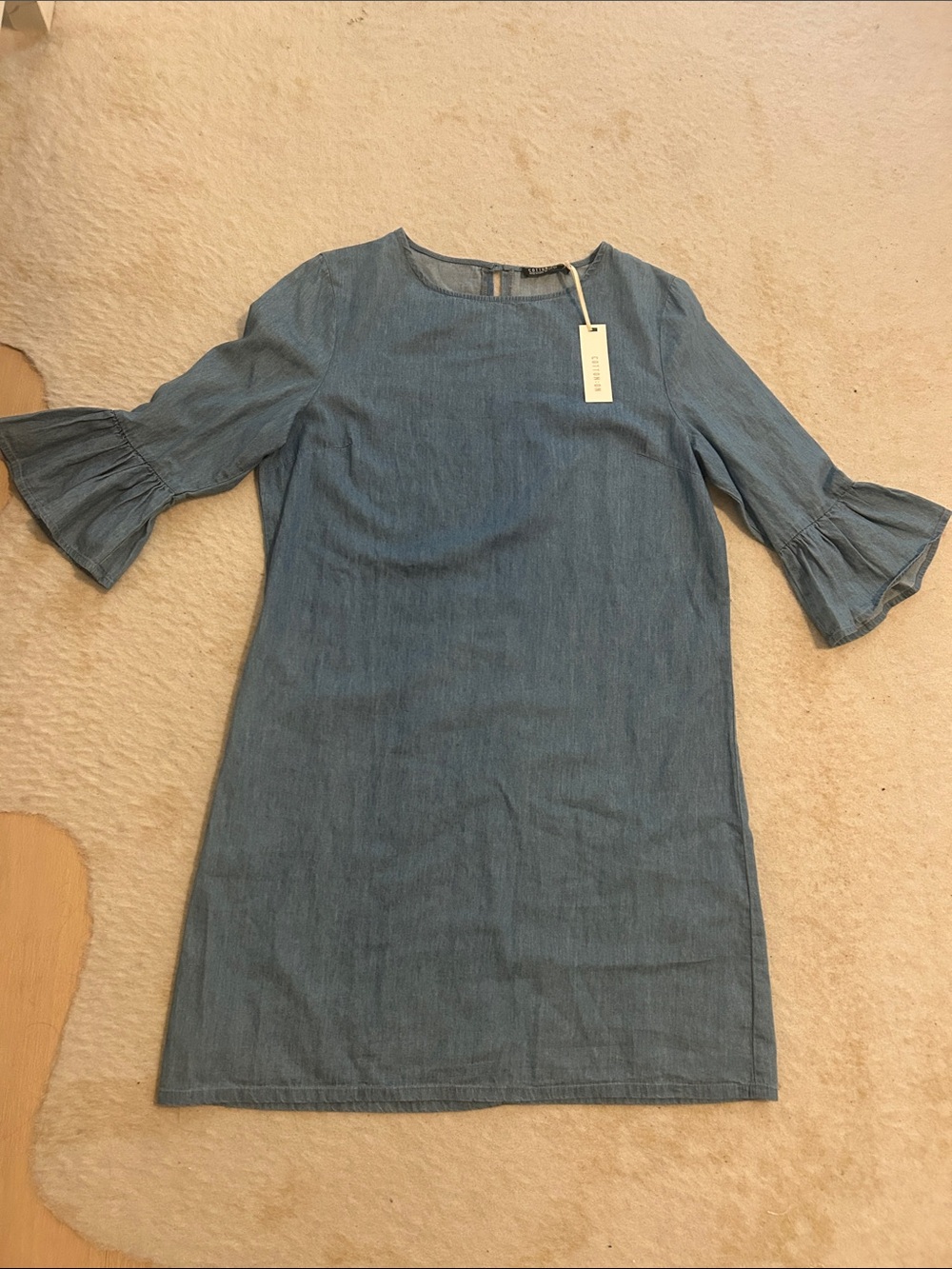 Chambray Blue Shift Dress with Ruffled Sleeves M